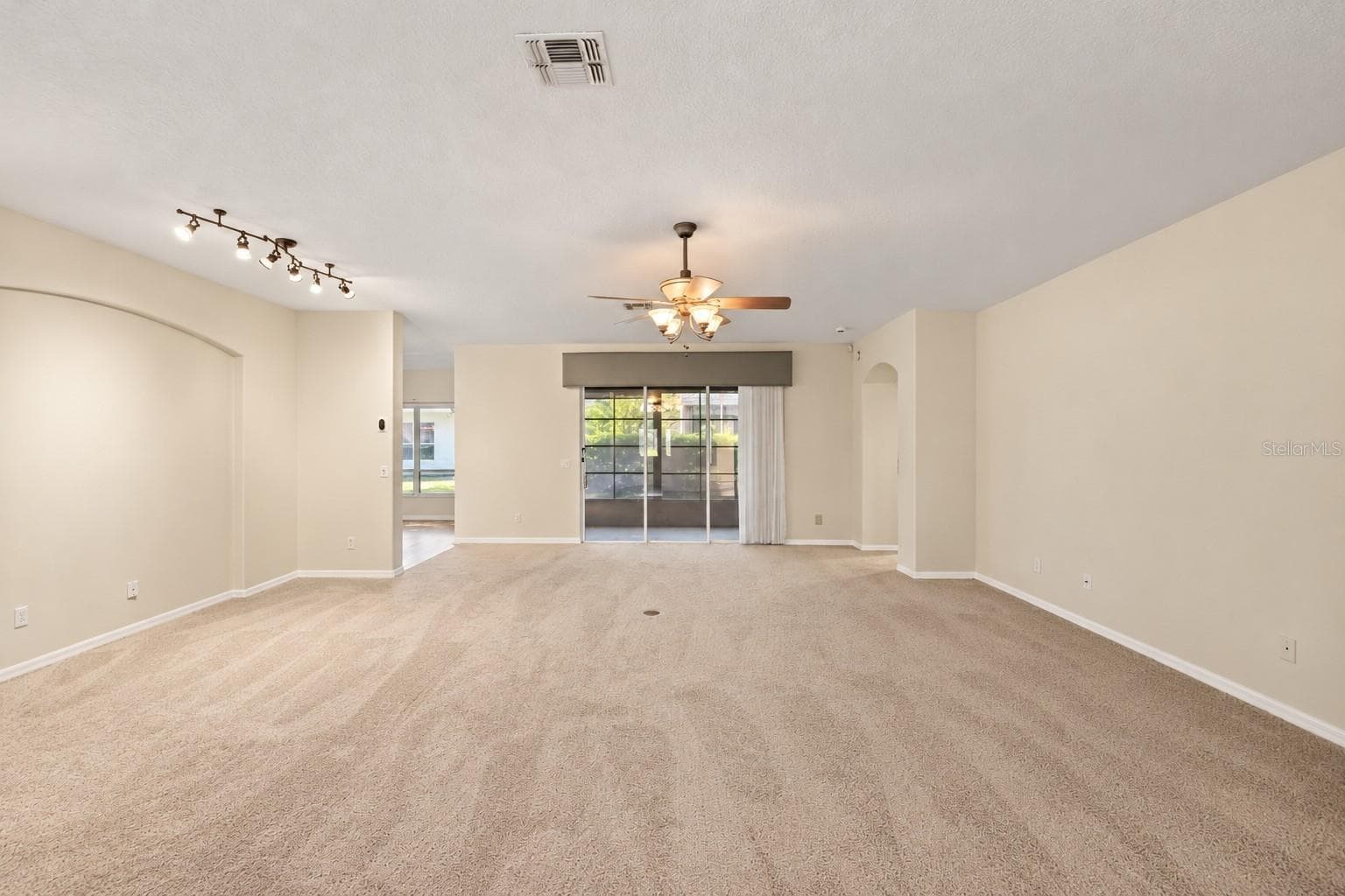 Single Family Residence at 4122 KINGSLEY ST, CLERMONT, photo 10 of 20