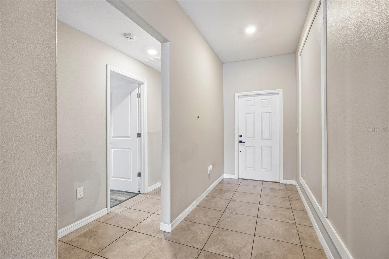 Single Family Residence at 4103 GLOBE THISTLE DR, TAMPA, photo 19 of 42