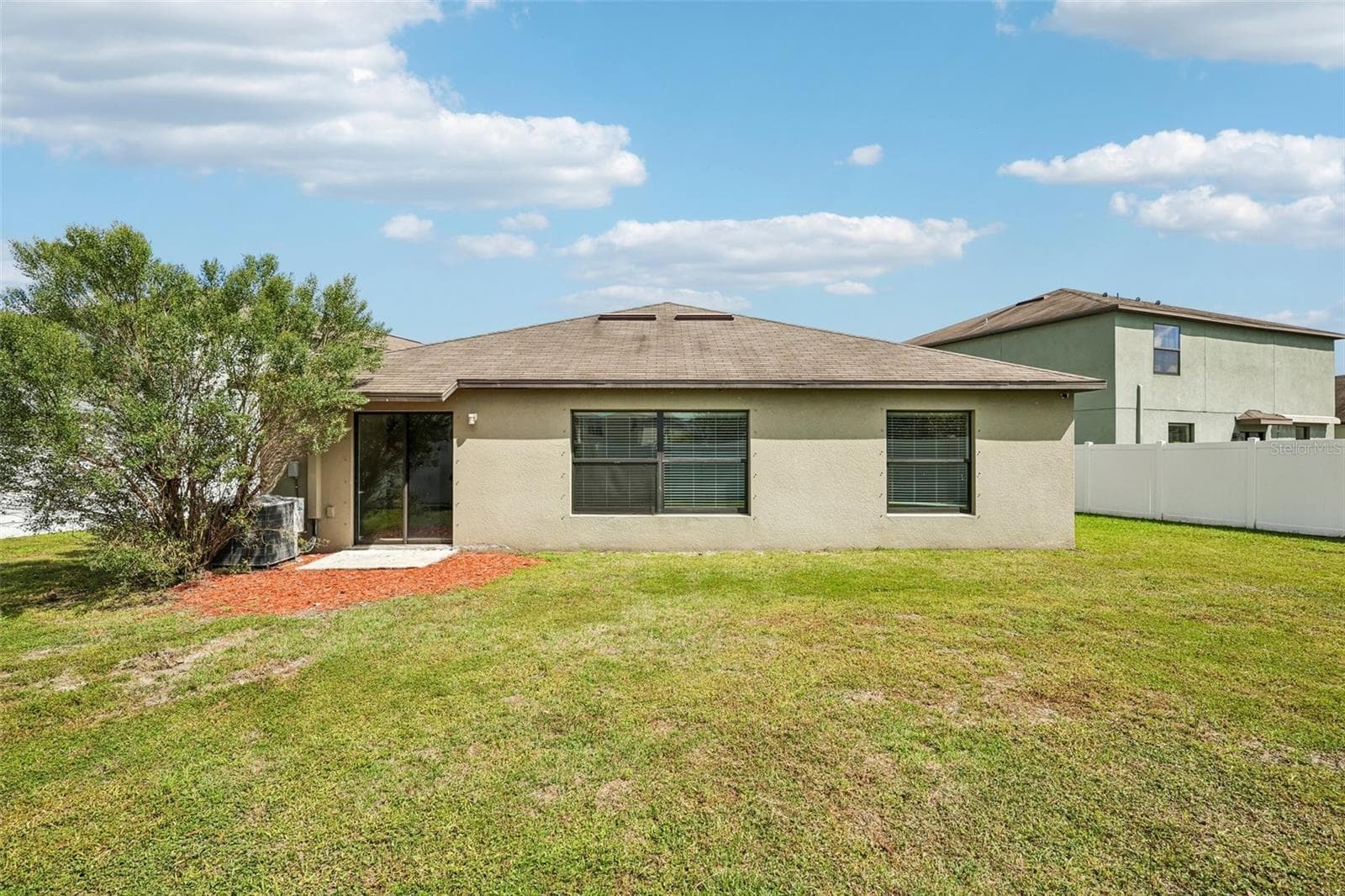 Single Family Residence at 4103 GLOBE THISTLE DR, TAMPA, photo 29 of 42