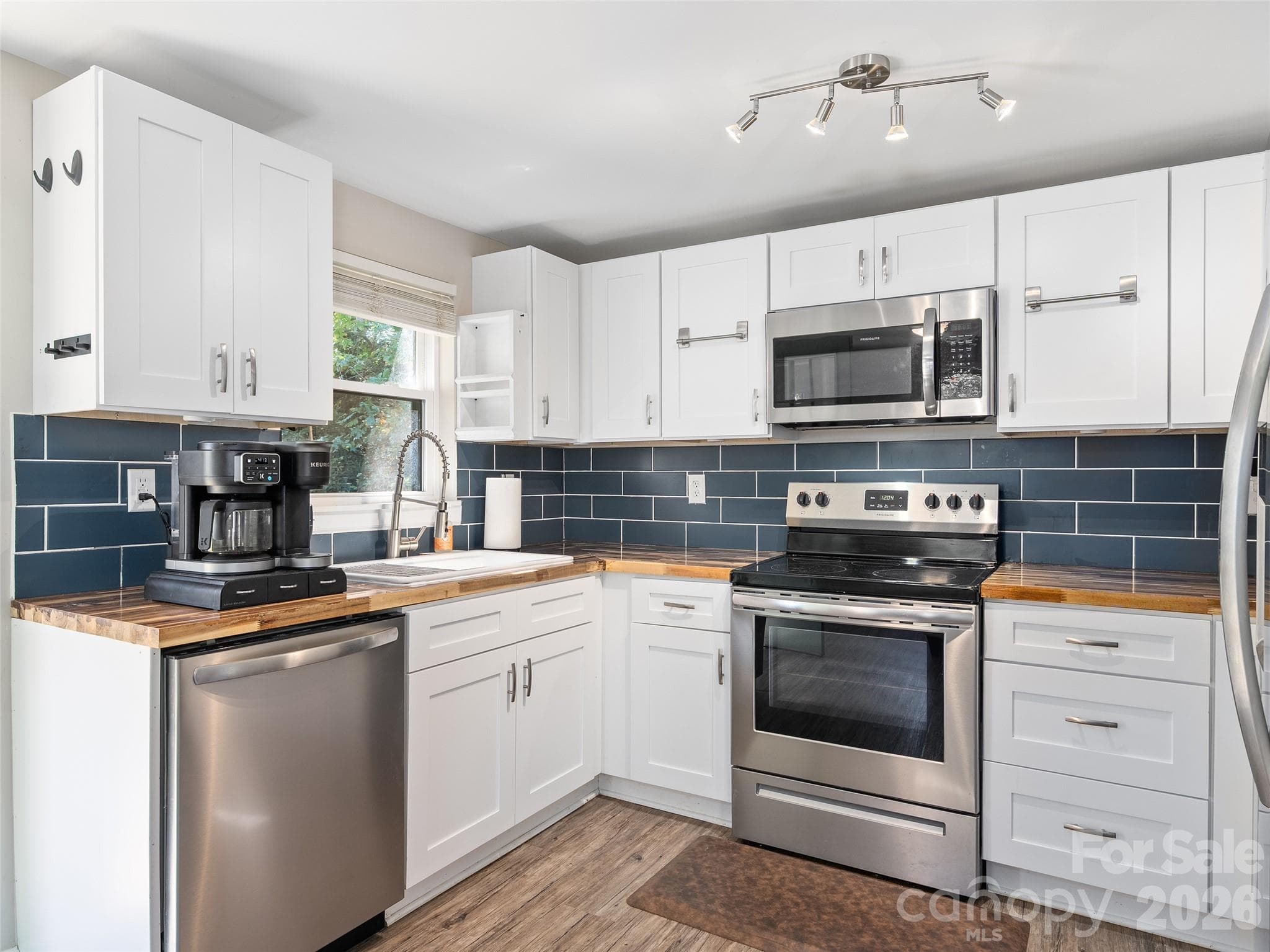 Single Family Residence at 12 Posey Blanton Road, Sylva, photo 6 of 29