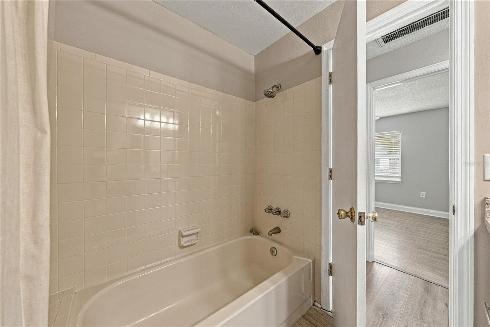 Single Family Residence at 4075 MARIE DR, LAKELAND, photo 22 of 43