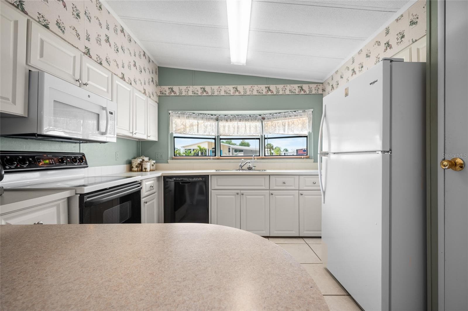 Manufactured Home at 6162 REDWING AVE, ENGLEWOOD, photo 6 of 42