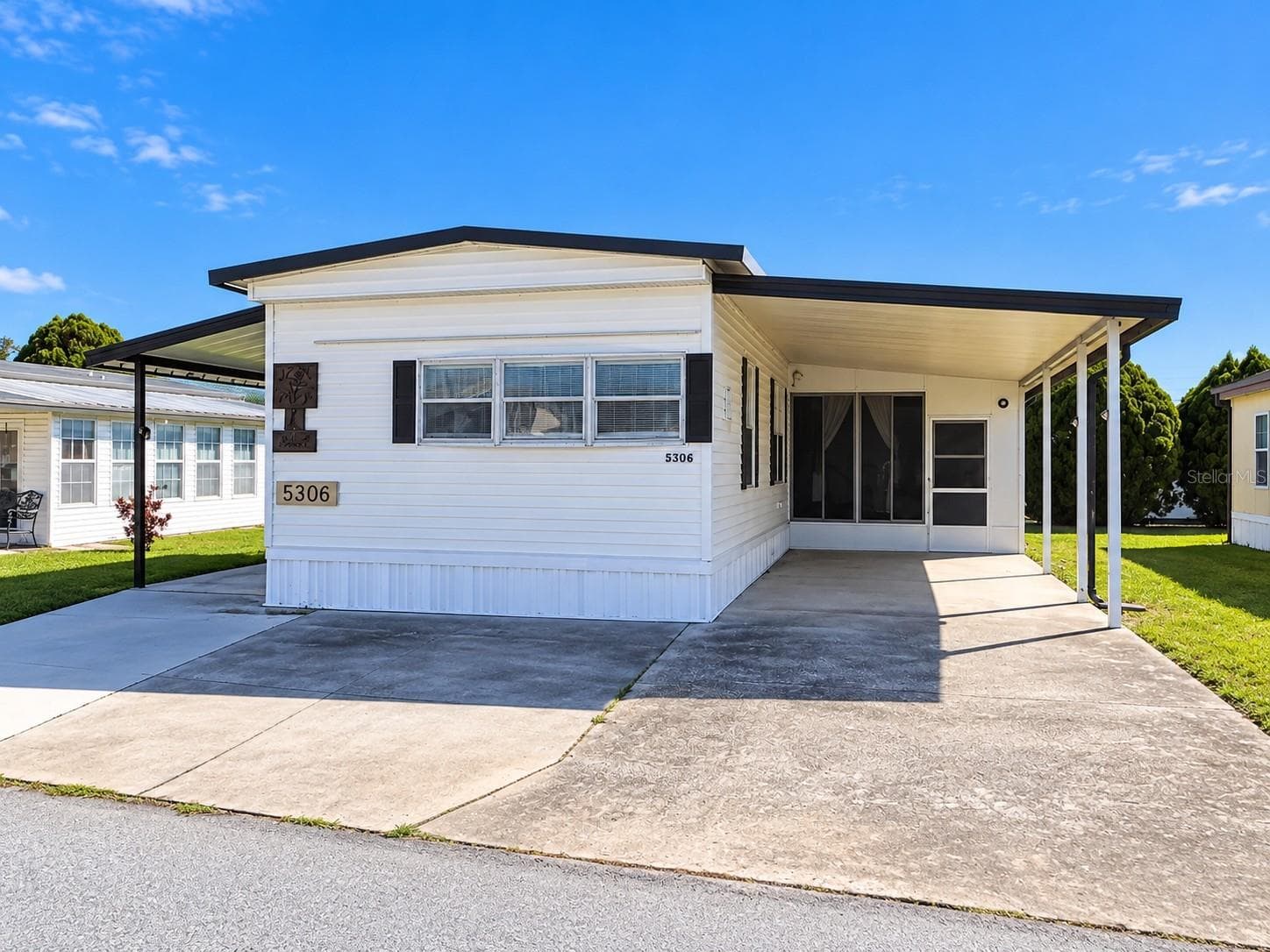 Manufactured Home at 5306 ASTRID DR, ZEPHYRHILLS, photo 2 of 39