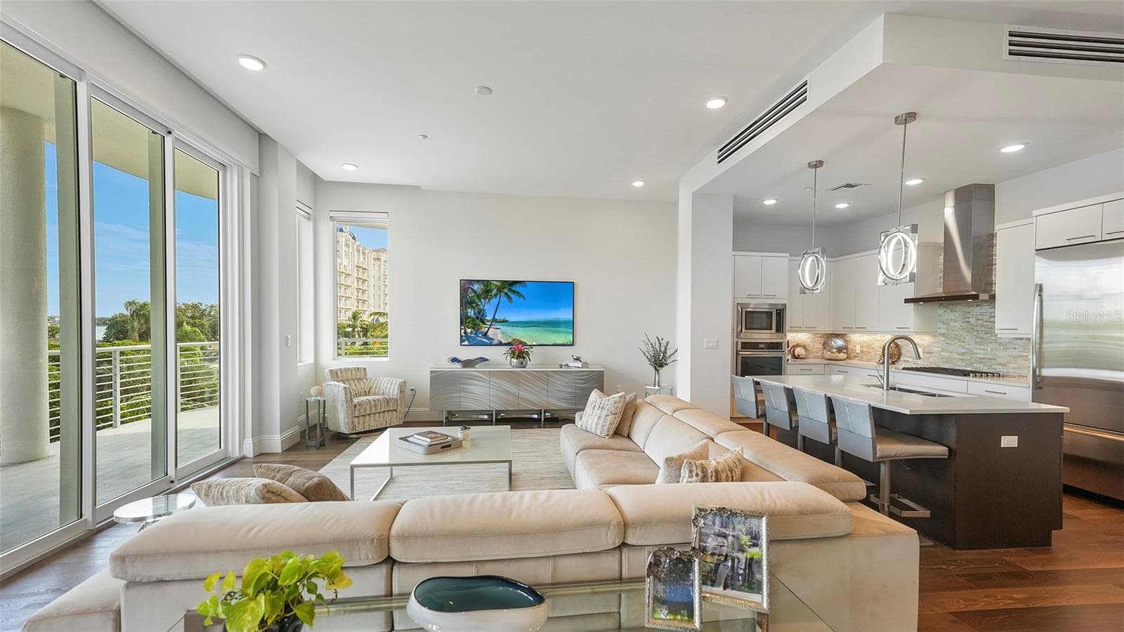 Previously furnished living area - 609 GOLDEN GATE PT #301, SARASOTA