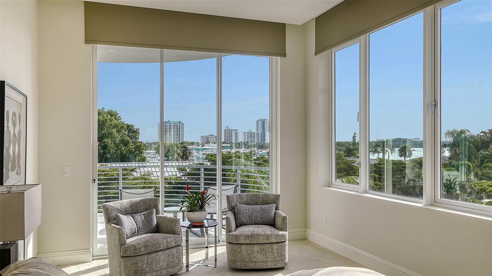 Previously furnished sitting area in primary bedroom - 609 GOLDEN GATE PT #301, SARASOTA