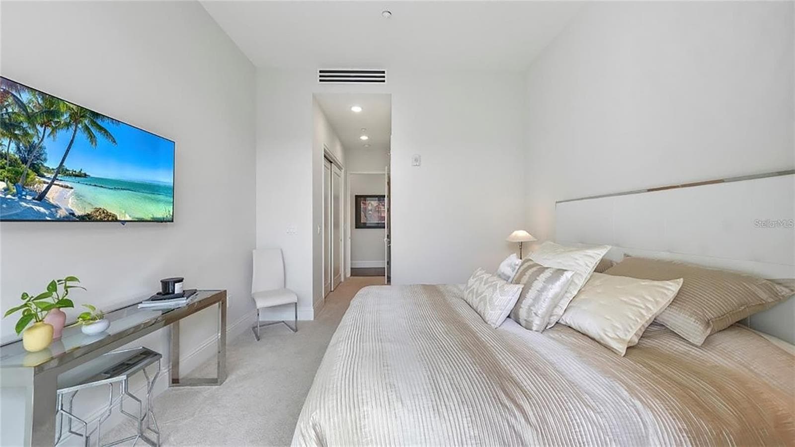 2nd bedroom previously furnished - 609 GOLDEN GATE PT #301, SARASOTA