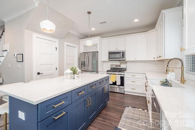 Single Family Residence at 408 Joe Louis Street, Fort Mill, photo 11 of 28