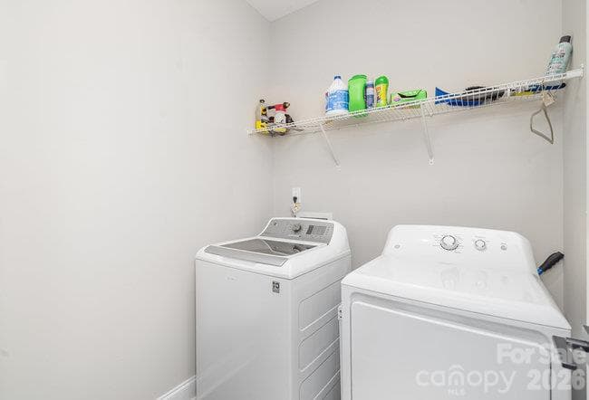 Single Family Residence at 408 Joe Louis Street, Fort Mill, photo 16 of 28
