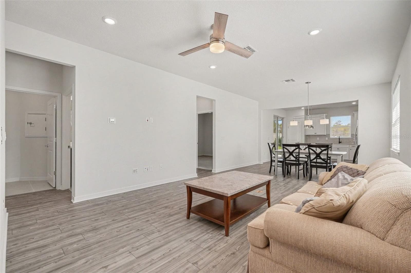 Single Family Residence at 5702 BAY TIDE CT, LAND O LAKES, photo 4 of 34