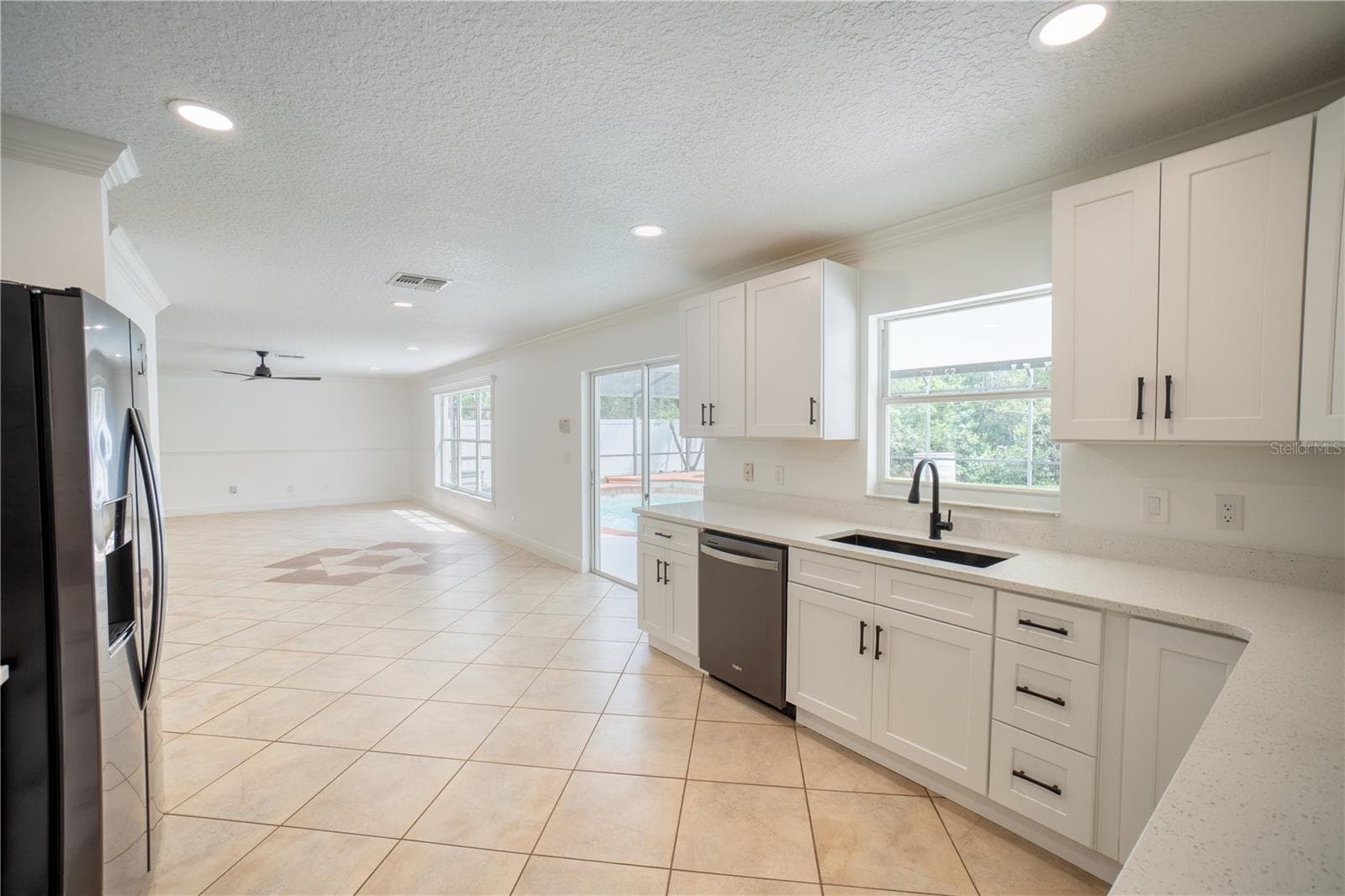 Kitchen to Family Room - 14208 ABINGTON HEIGHTS DR, ORLANDO