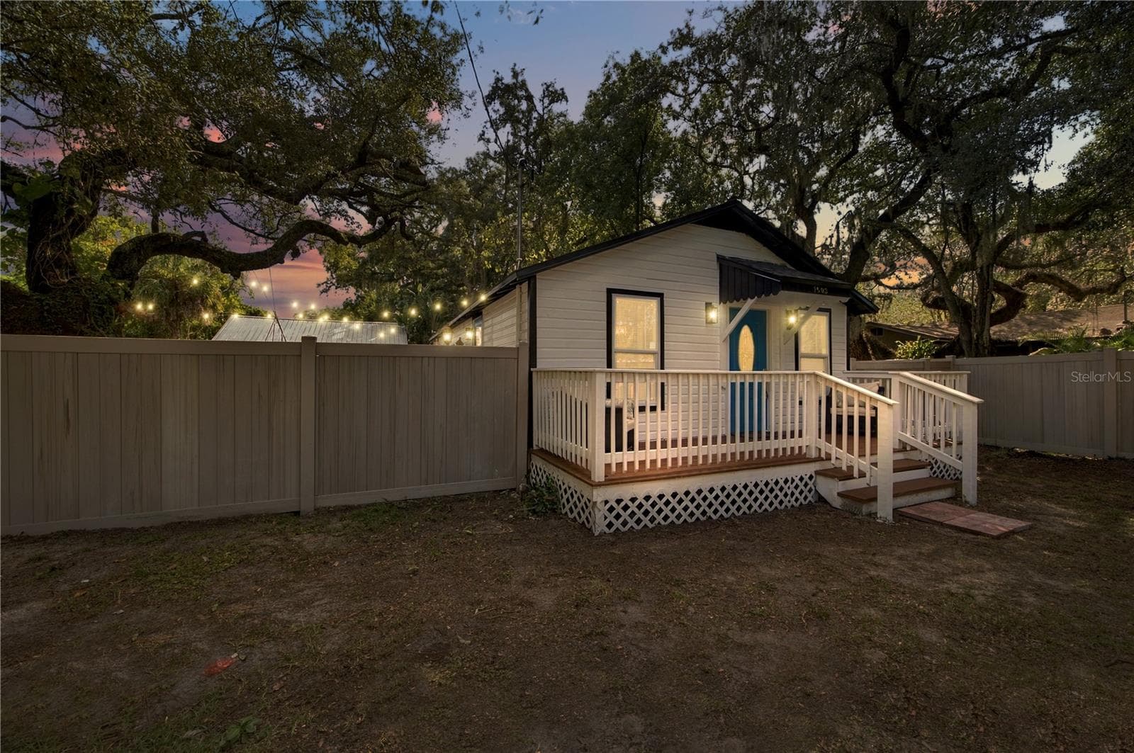 Single Family Residence at 1503 E POWHATAN AVE, TAMPA, photo 2 of 31