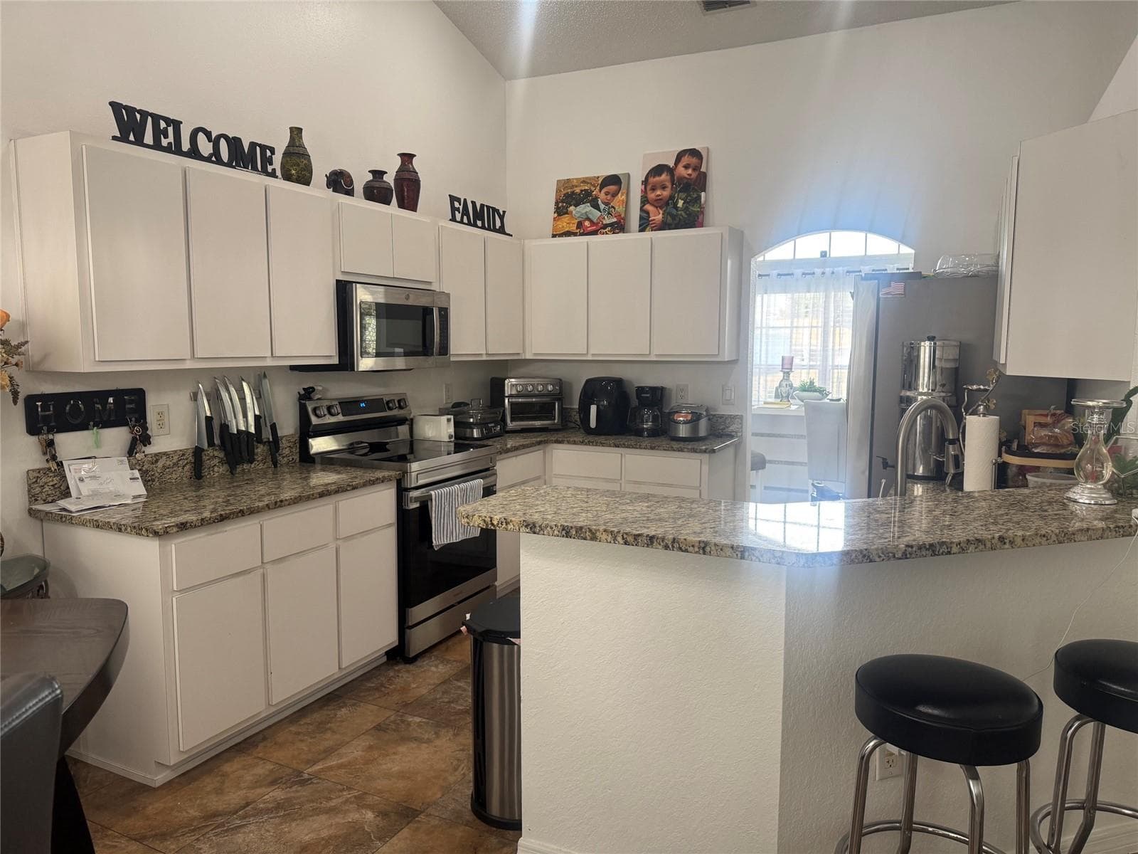 Kitchen view from Breakfast Rm - 4470 SW 132 PL, OCALA