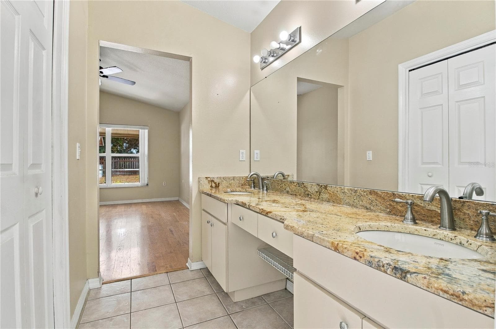 Single Family Residence at 1753 KIRTLEY DR, BRANDON, photo 17 of 38