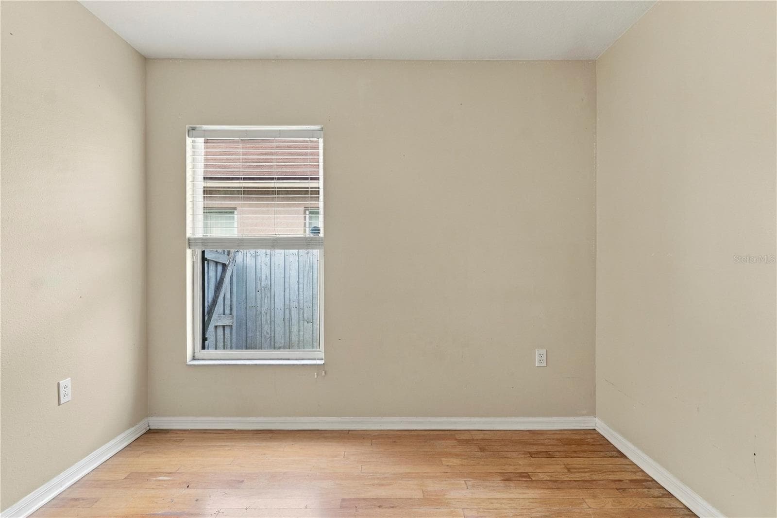 Single Family Residence at 1753 KIRTLEY DR, BRANDON, photo 29 of 38