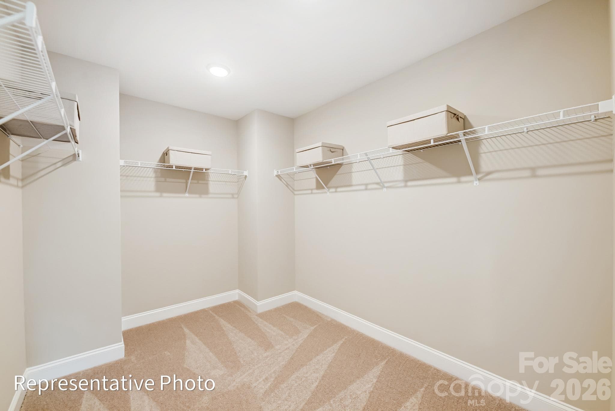 Walk in Closet - 2193 Caravan Lane, Stanley