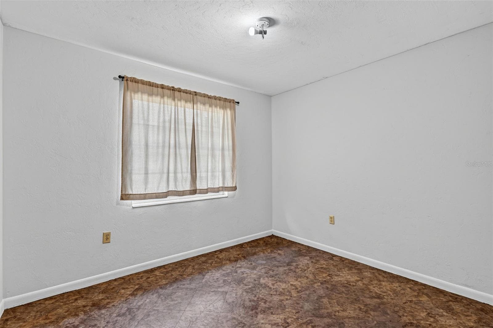 GB 1 - 620 NE 2ND AVE, TRENTON