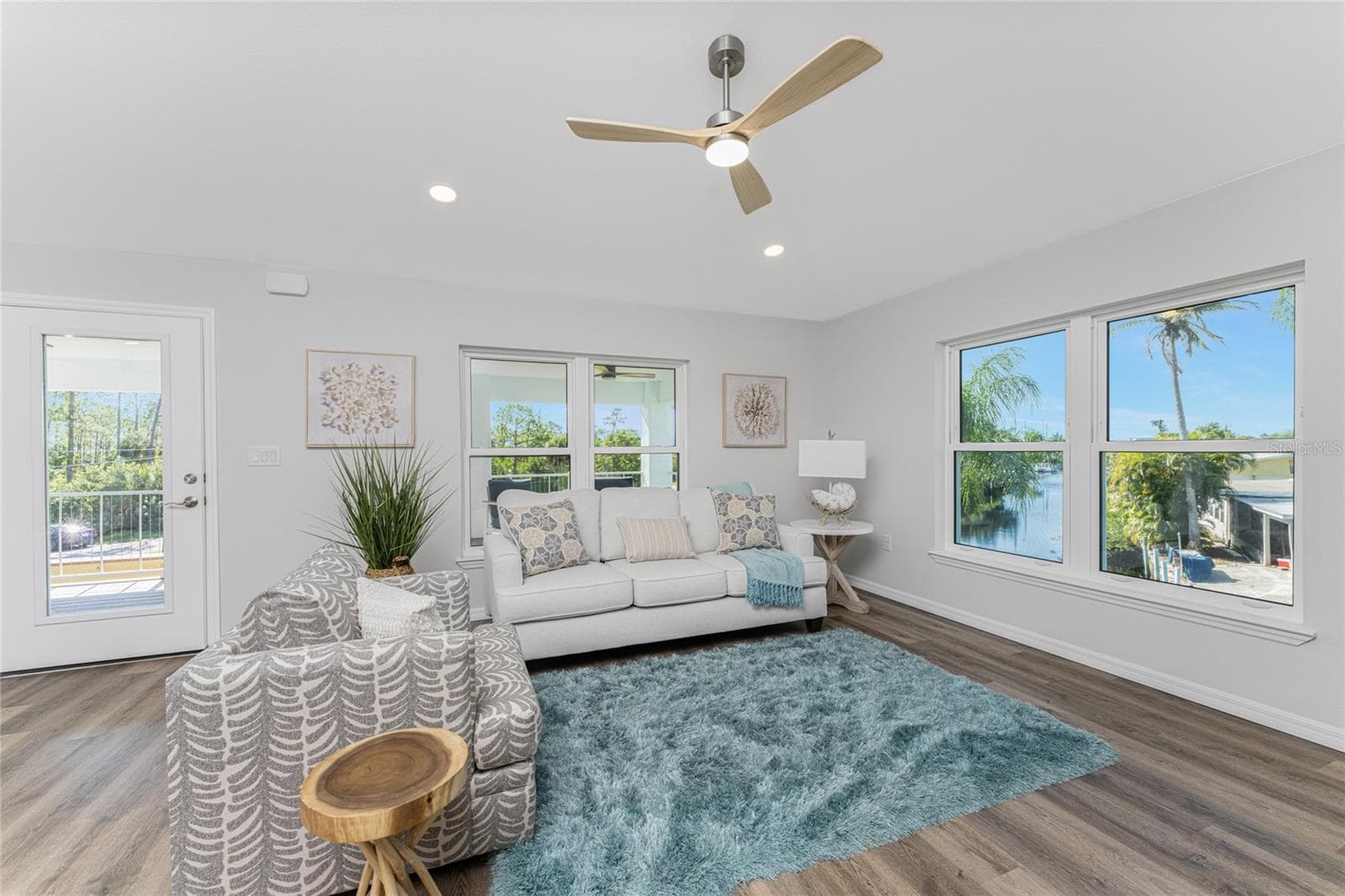 Spacious Living area - 4199 HOLLIS AVE, PORT CHARLOTTE
