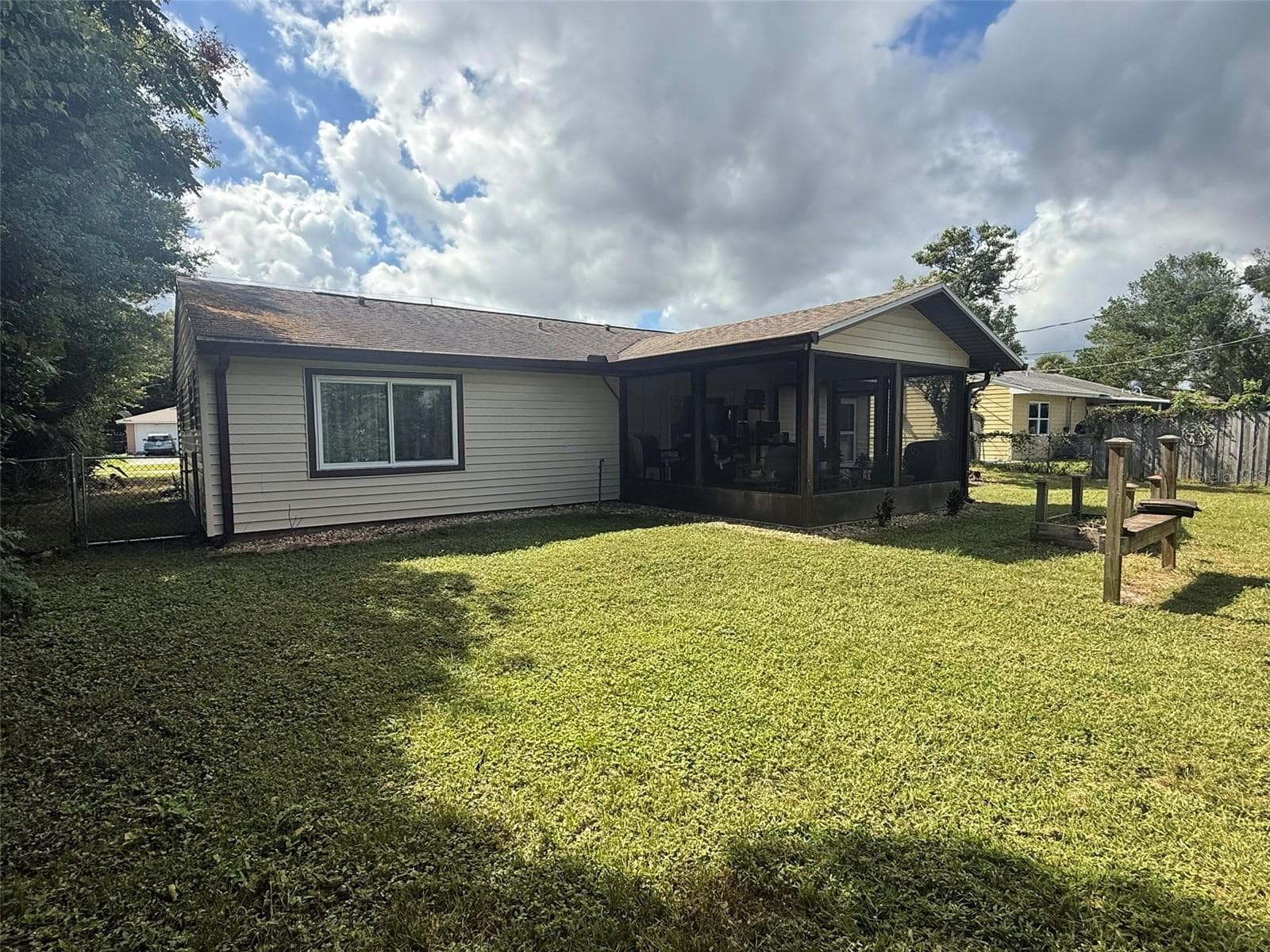 Single Family Residence at 469 WILTSHIRE BLVD, PORT ORANGE, photo 5 of 26