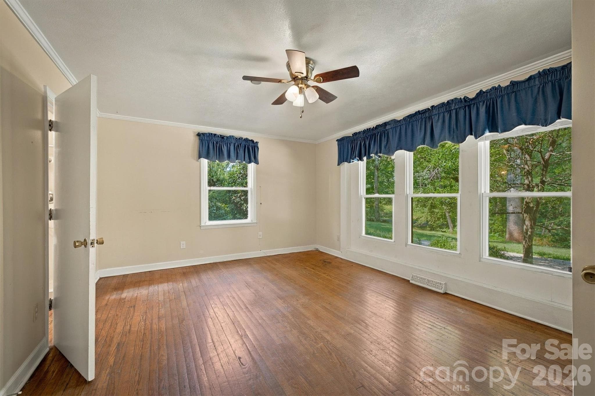 Single Family Residence at 114 Fairview Road, Marion, photo 13 of 22