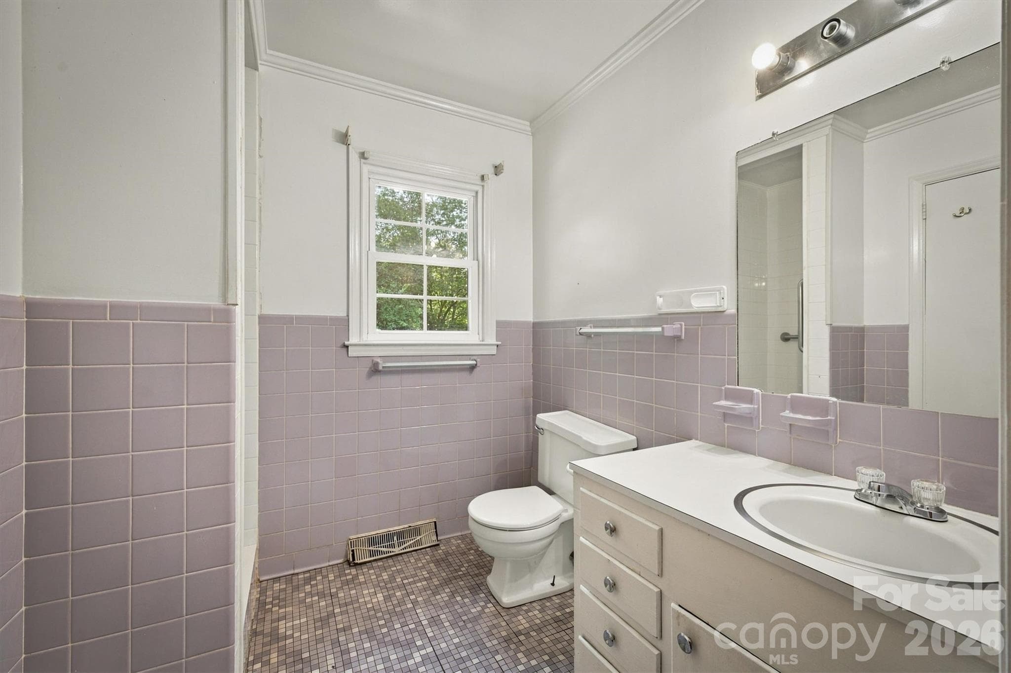 Single Family Residence at 114 Fairview Road, Marion, photo 16 of 22