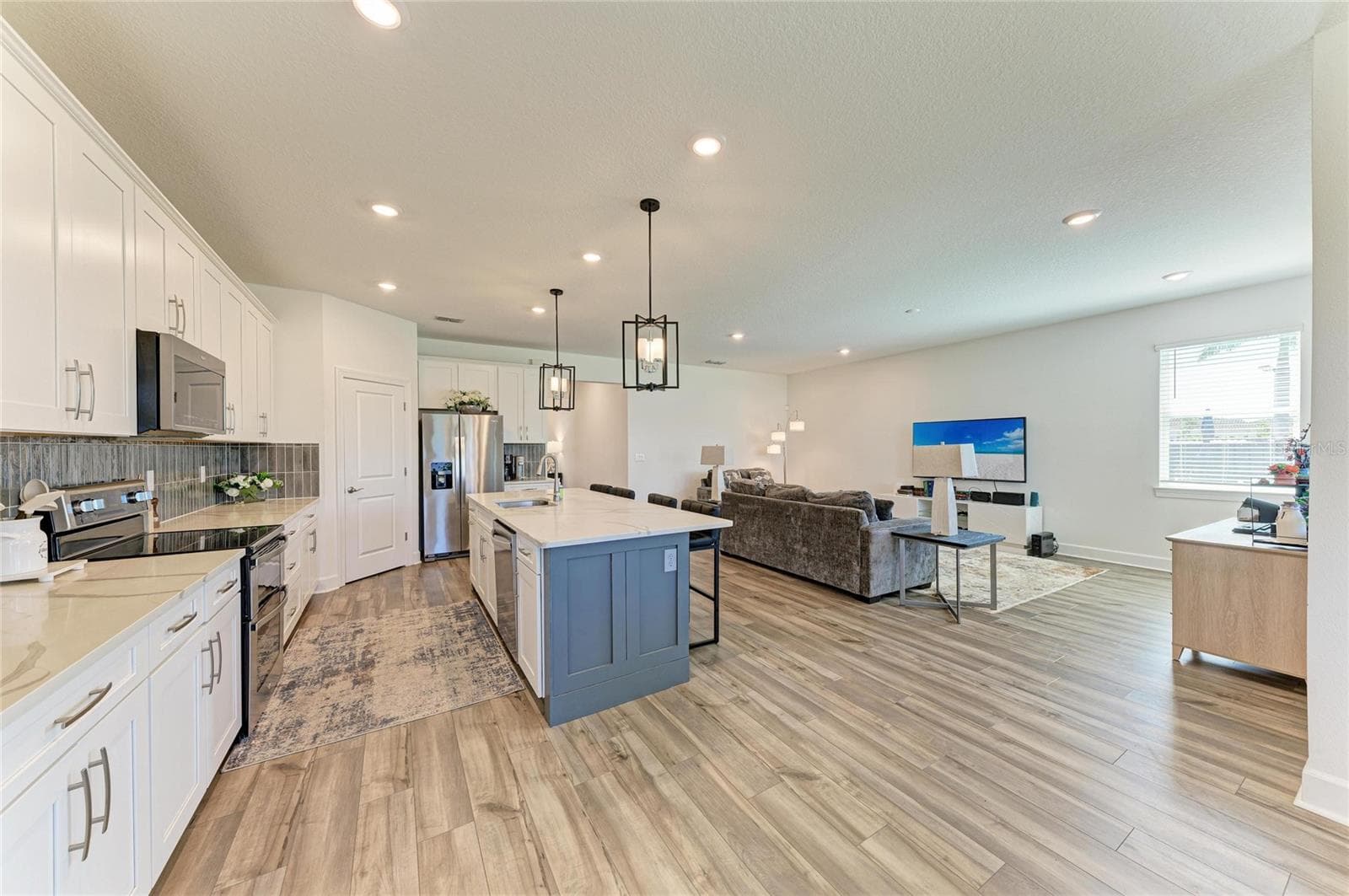 Single Family Residence at 497 FIREBUSH DR, NOKOMIS, photo 8 of 60