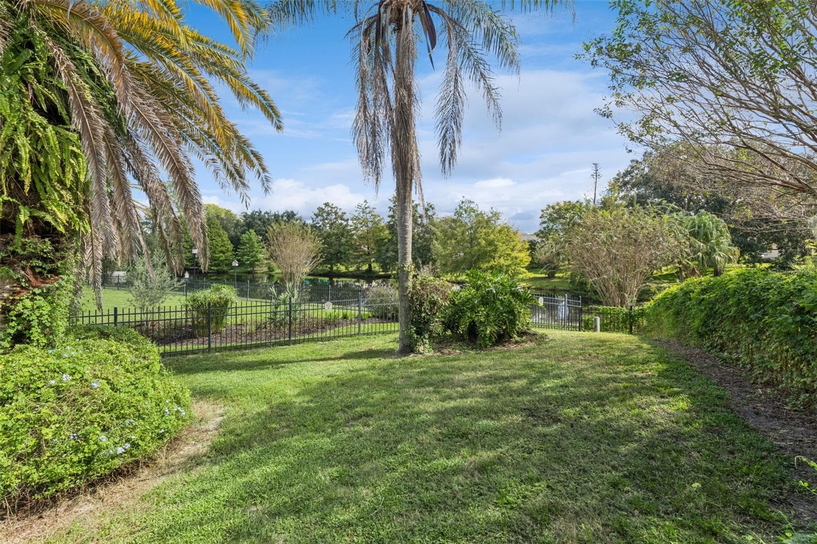 Single Family Residence at 10142 CANOPY TREE CT, ORLANDO, photo 51 of 64