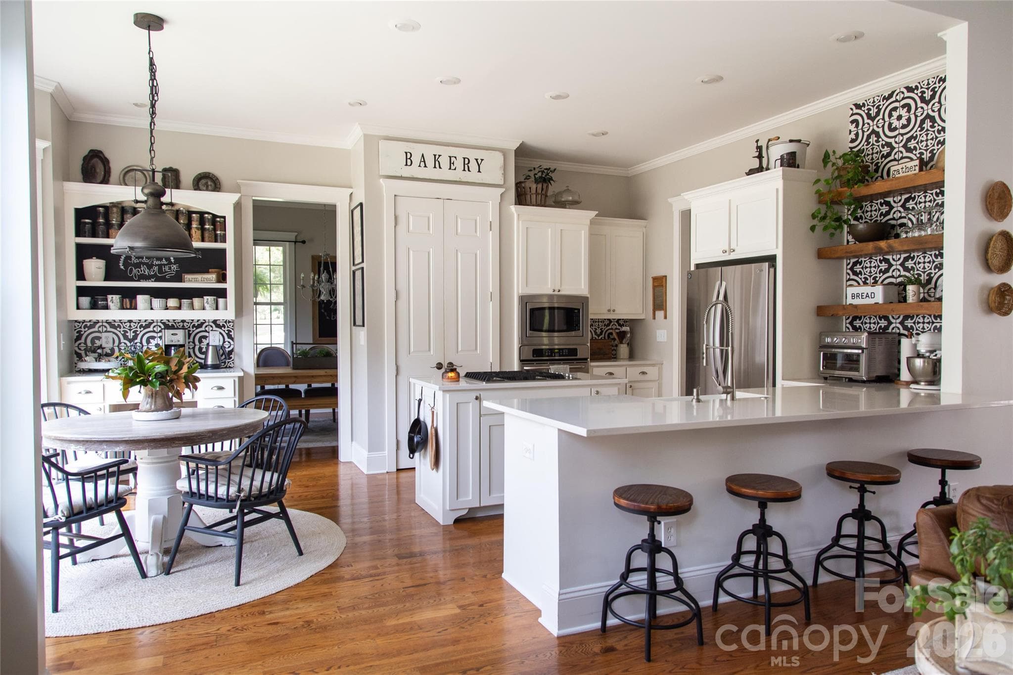 Single Family Residence at 306 Carolina Downs None, York, photo 4 of 49