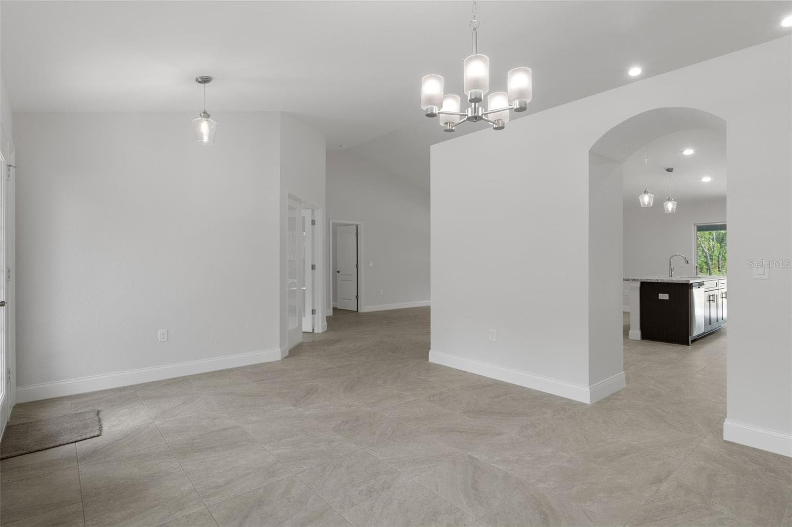 Single Family Residence at 12572 JAYBIRD RD, WEEKI WACHEE, photo 5 of 13