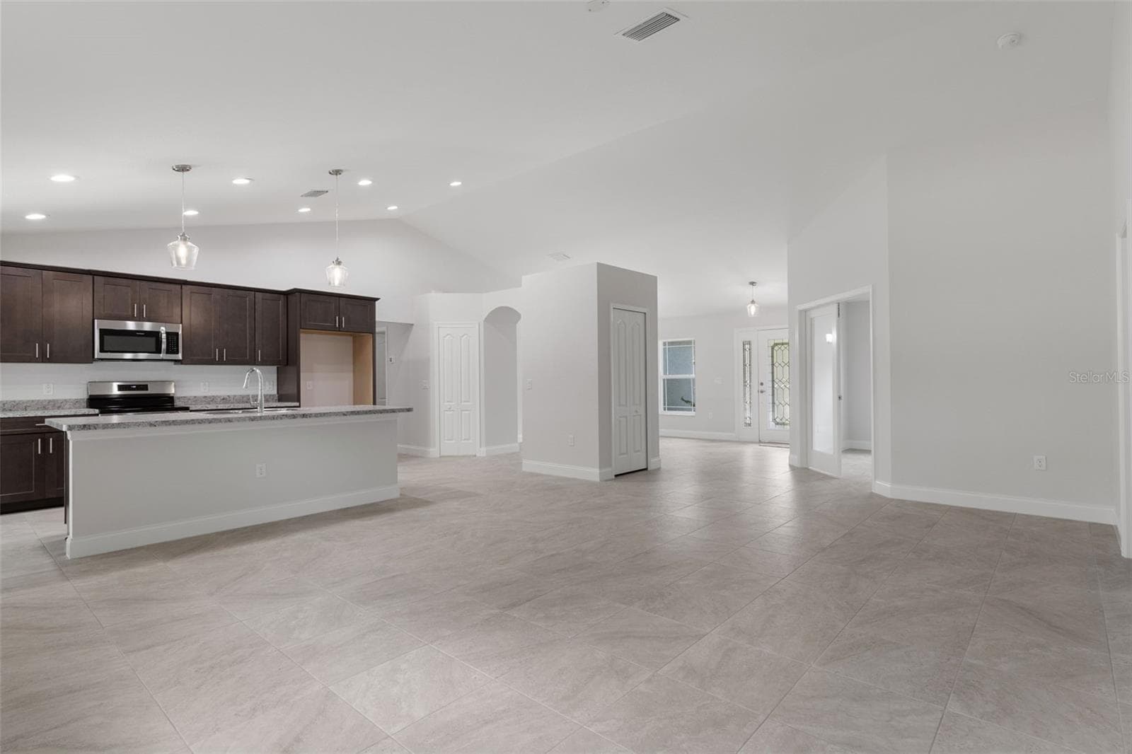 Single Family Residence at 12572 JAYBIRD RD, WEEKI WACHEE, photo 6 of 13