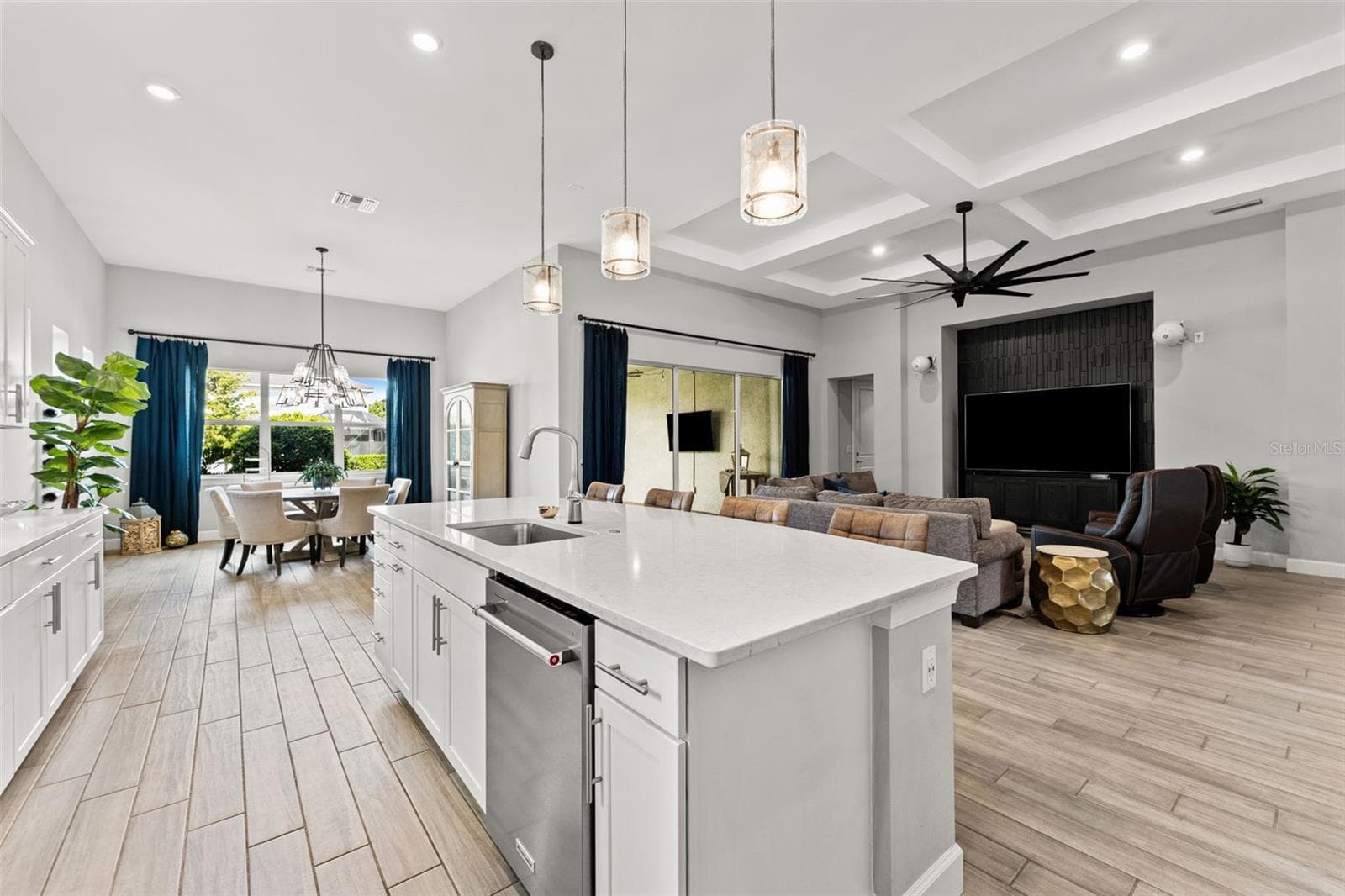Single Family Residence at 12111 BLUE HILL TRL, BRADENTON, photo 13 of 56