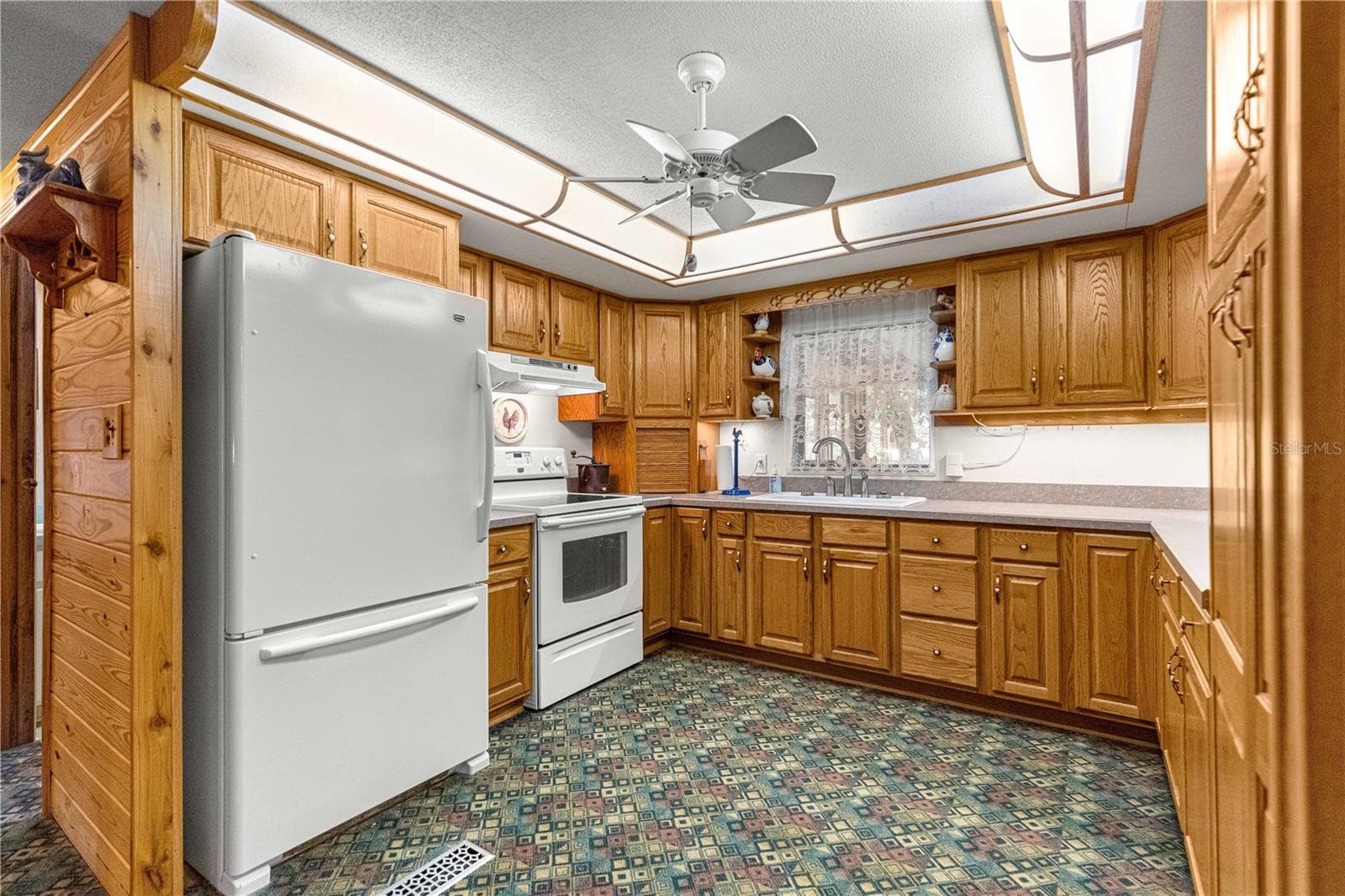 #1 · Kitchen and cabinetry. - 7434 E CABIN LN, INVERNESS