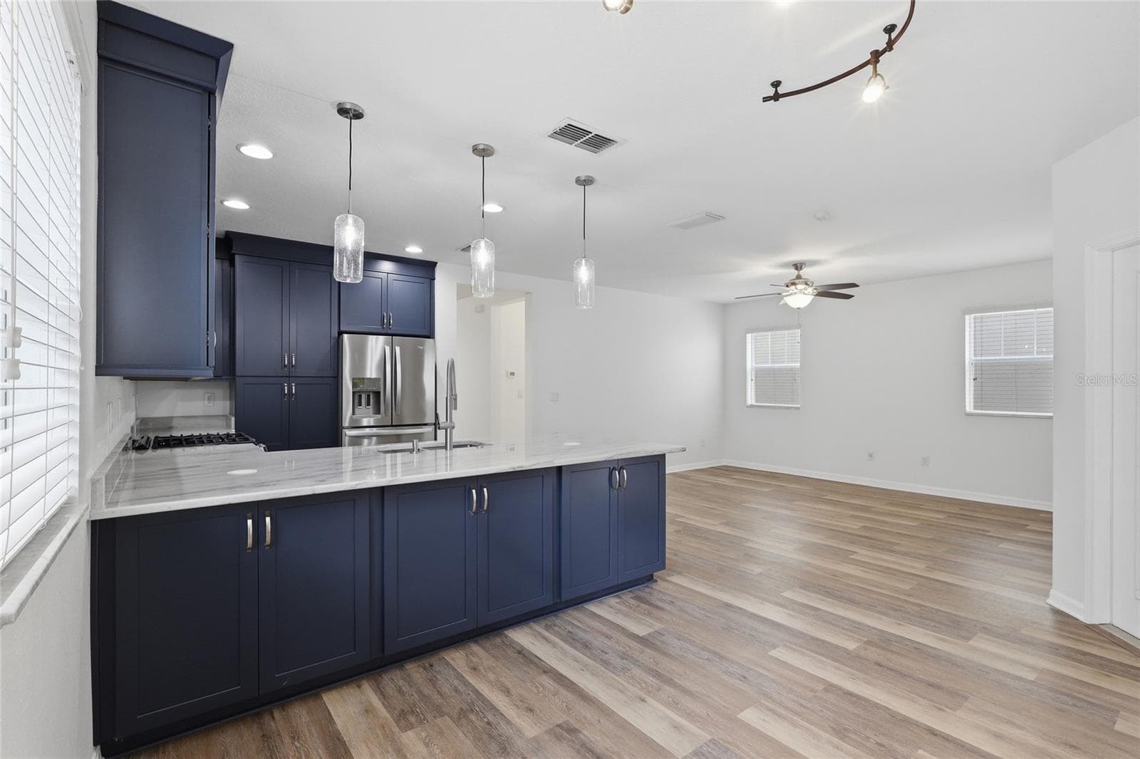 Single Family Residence at 5935 BEACONPARK ST, LITHIA, photo 12 of 52