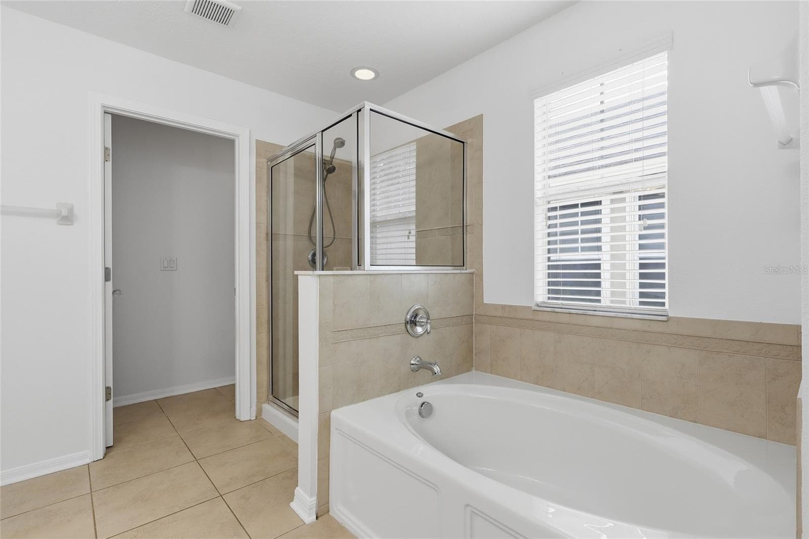 Single Family Residence at 5935 BEACONPARK ST, LITHIA, photo 25 of 52