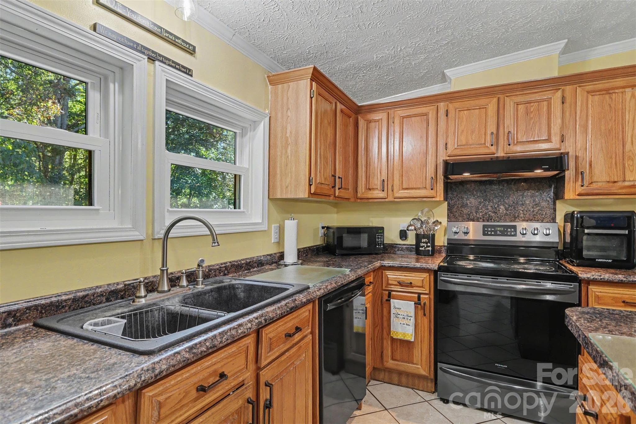 Single Family Residence at 5821 Hidden Oaks Lane, Clover, photo 12 of 31