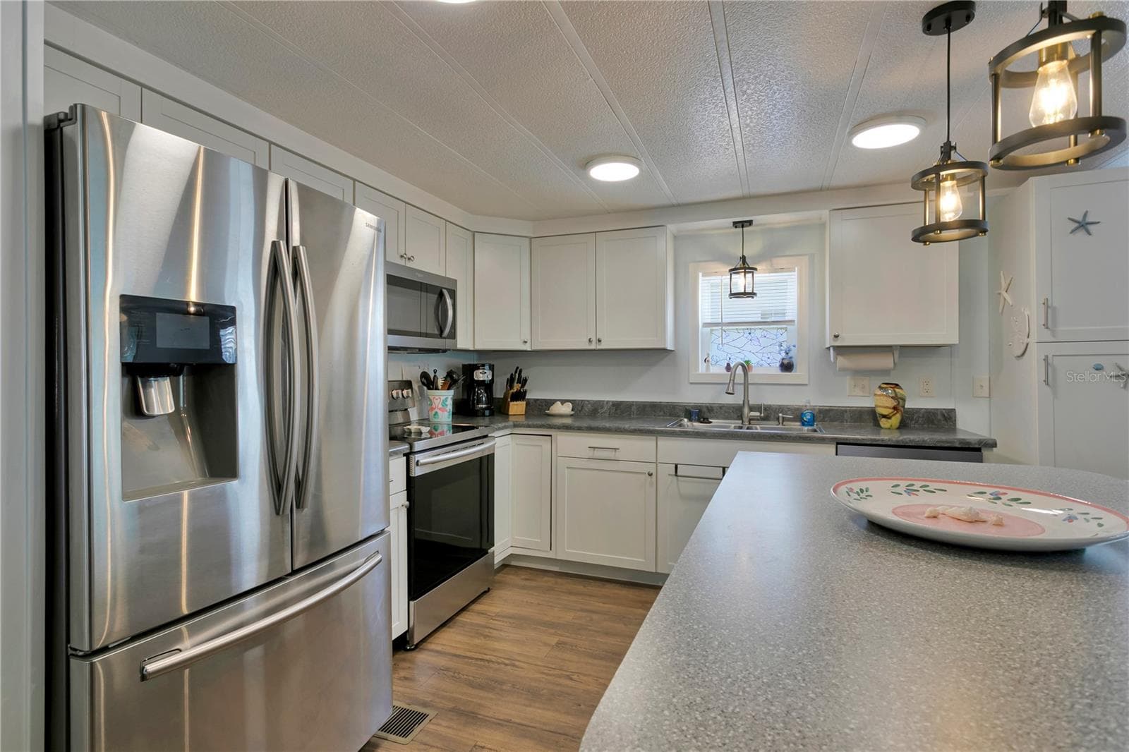 Manufactured Home at 3329 OVERCUP OAK TER, SARASOTA, photo 30 of 45