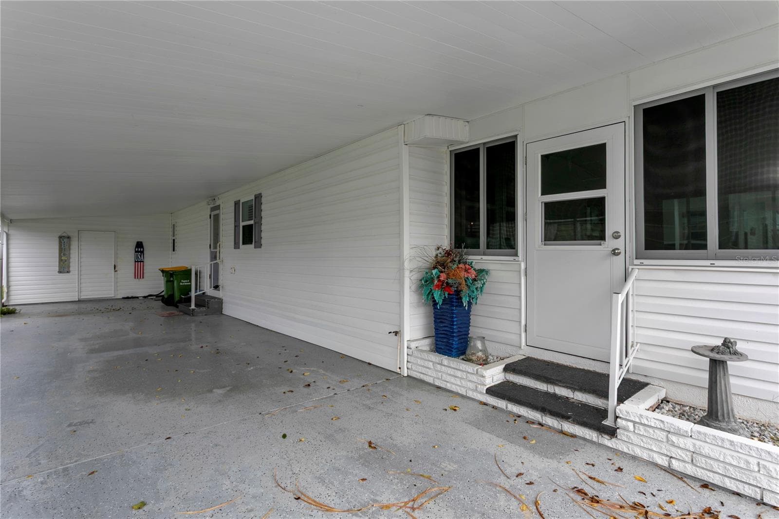 Manufactured Home at 3329 OVERCUP OAK TER, SARASOTA, photo 36 of 45