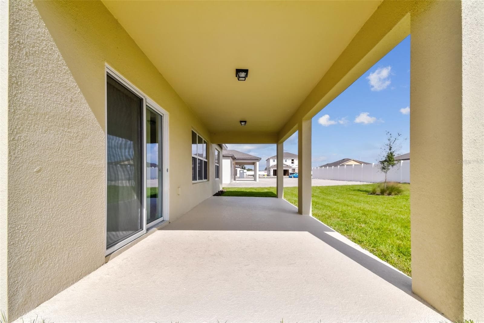 Model Representation - 11112 SYCAMORE GLEN LOOP, THONOTOSASSA