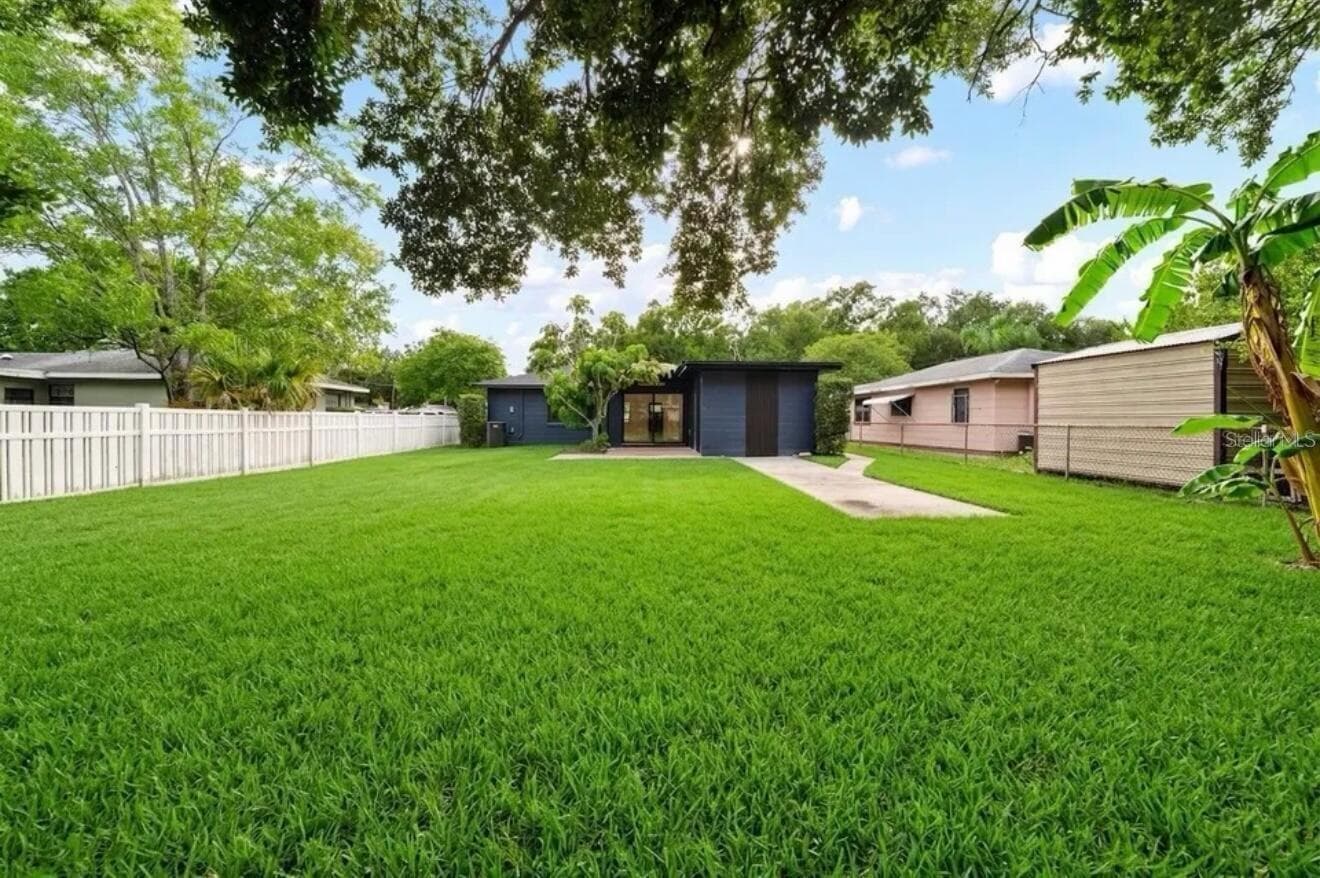 Single Family Residence at 605 N WOODLYNNE AVE, TAMPA, photo 25 of 29