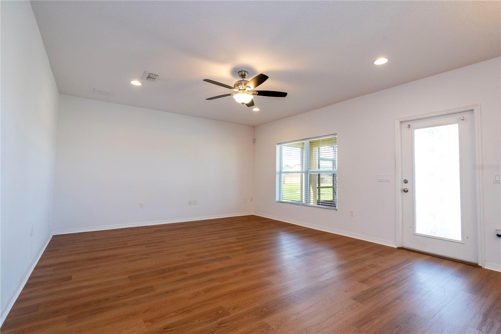 Single Family Residence at 3603 LIGHT PORT WAY, KISSIMMEE, photo 20 of 106