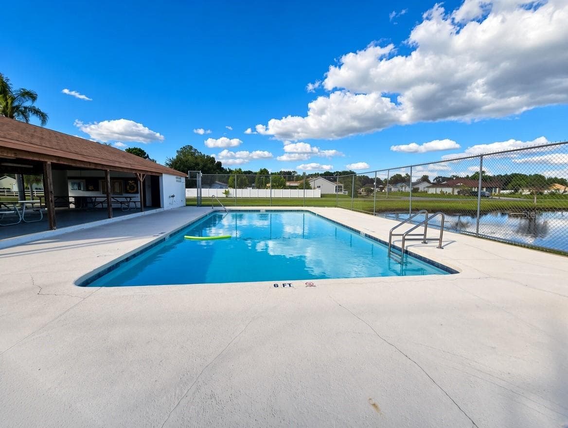 community pool - 2529 CONIFER CT, KISSIMMEE