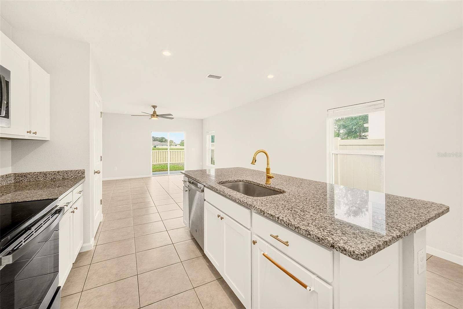 KITCHEN - 35235 GENDRY ST, ZEPHYRHILLS