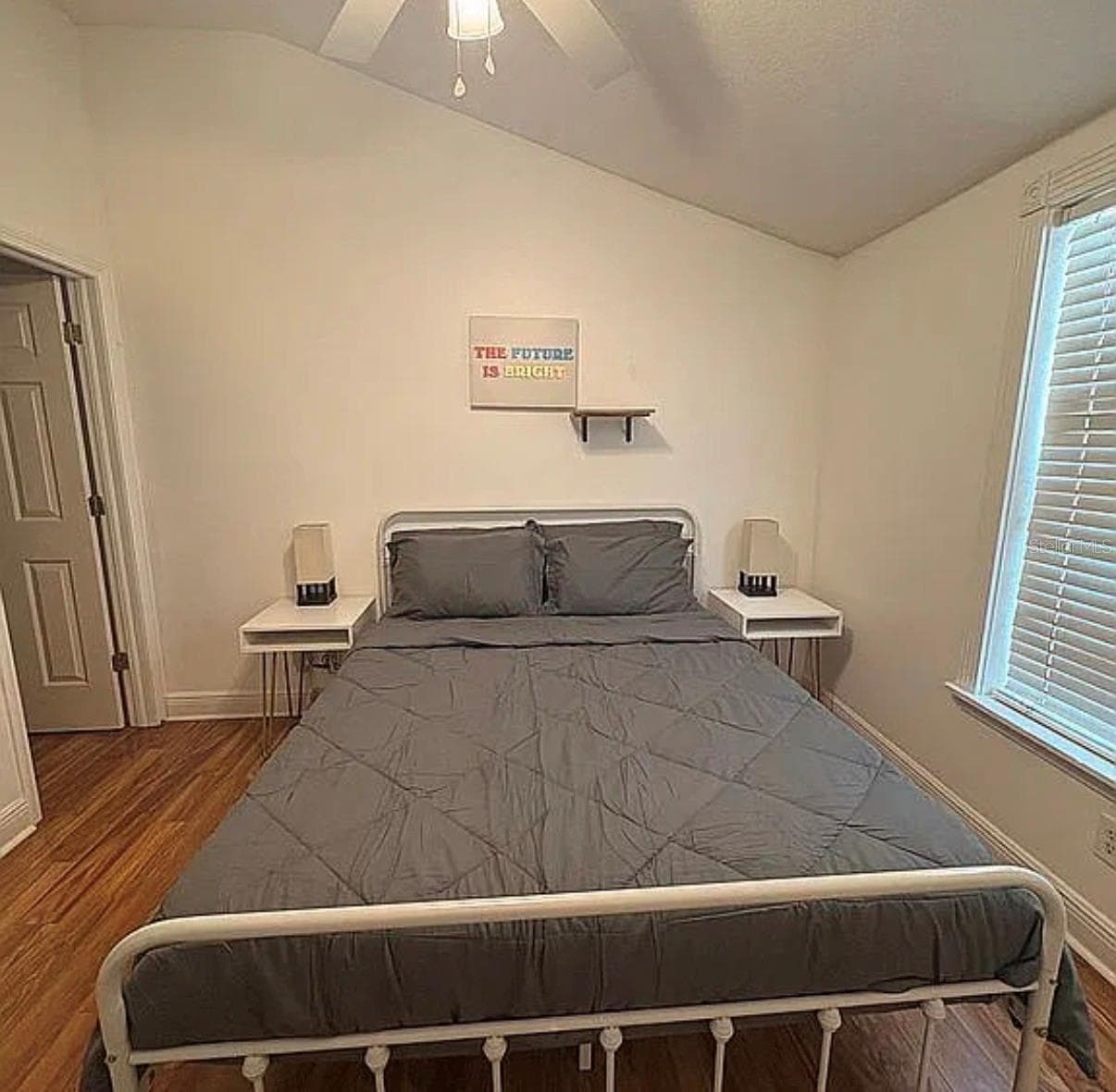 Main House - 406 SEMINOLE LAKE BLVD, PLANT CITY