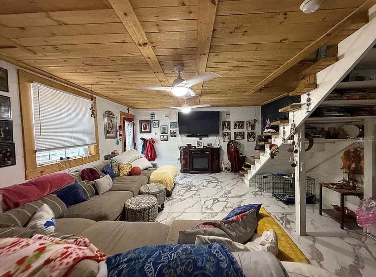 Studio/mother in law suite - 406 SEMINOLE LAKE BLVD, PLANT CITY