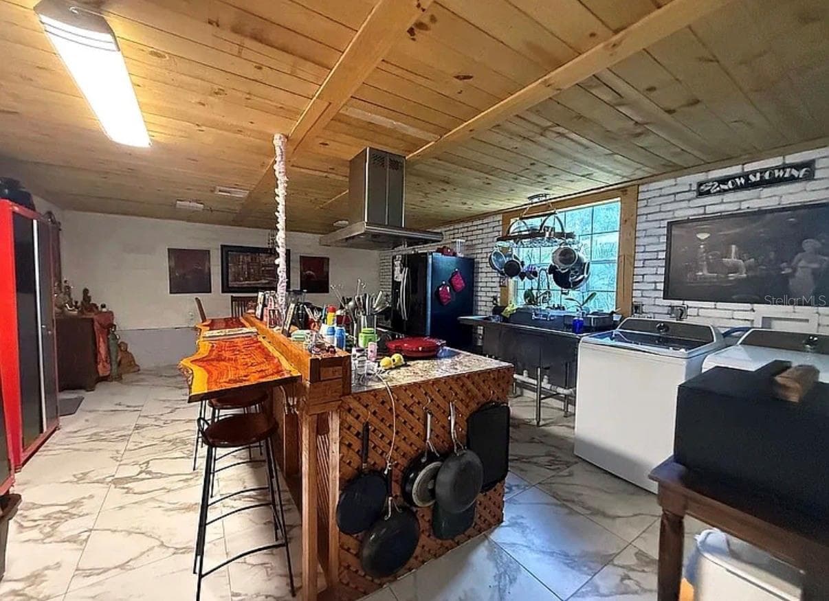 Studio/mother in law suite - 406 SEMINOLE LAKE BLVD, PLANT CITY
