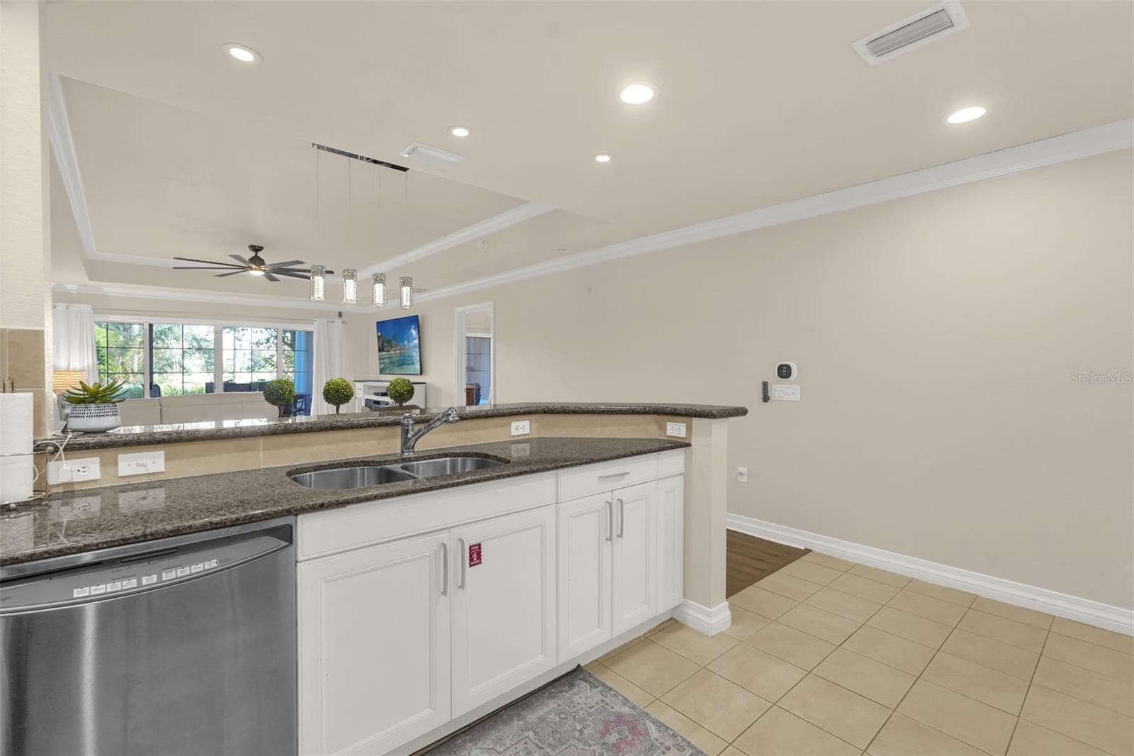 Condominium at 1106 SUNSET VIEW CIR #102, REUNION, photo 9 of 42