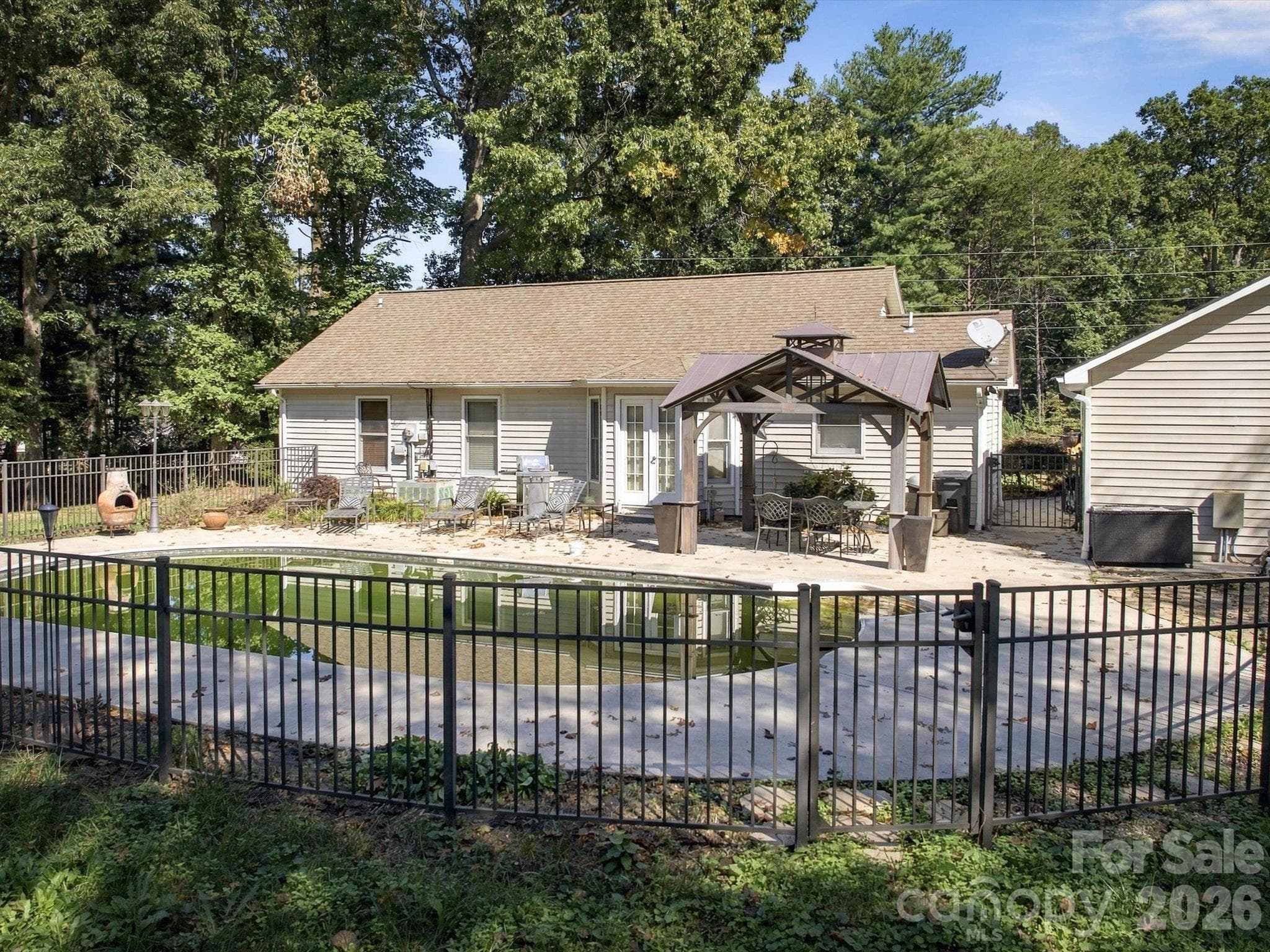 Single Family Residence at 4284 Oakland Drive, Morganton, photo 7 of 37