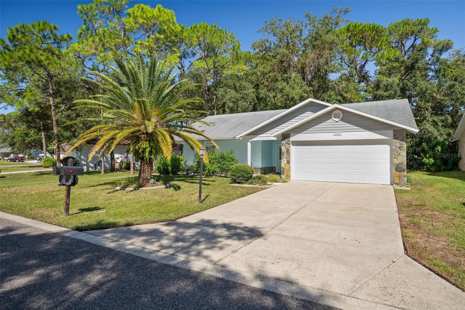 Single Family Residence at 6402 OCEAN PINES LN, SPRING HILL, photo 2 of 88