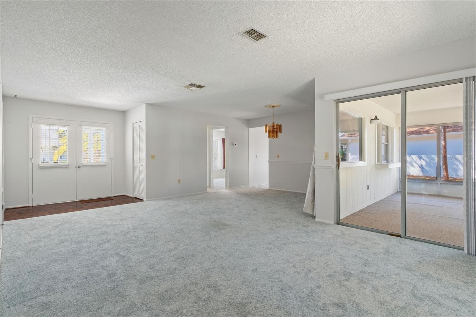 Single Family Residence at 6402 OCEAN PINES LN, SPRING HILL, photo 12 of 88