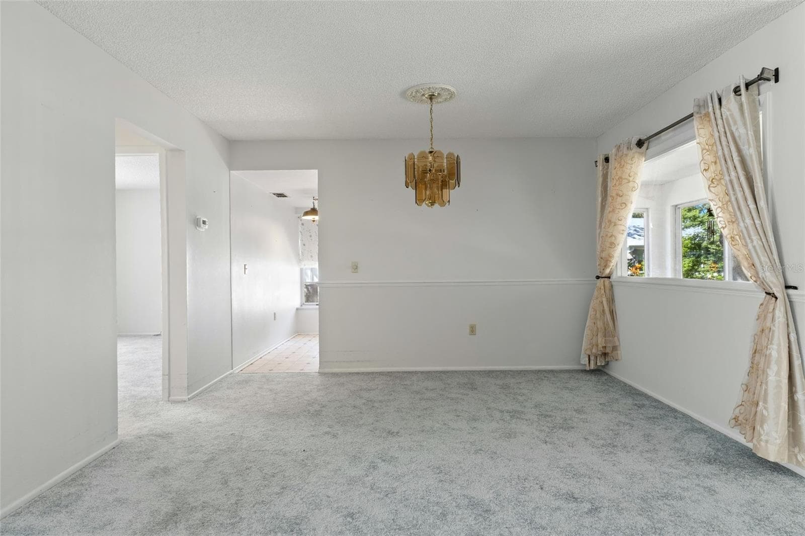 Single Family Residence at 6402 OCEAN PINES LN, SPRING HILL, photo 14 of 88
