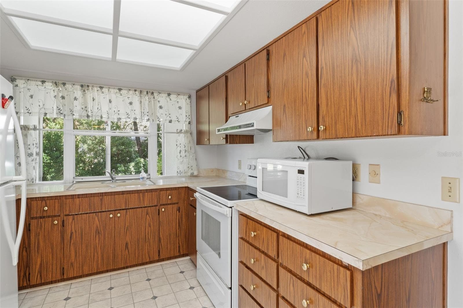 Single Family Residence at 6402 OCEAN PINES LN, SPRING HILL, photo 18 of 88